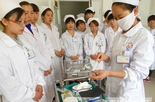 重庆市护理专业最好的学校是哪个？