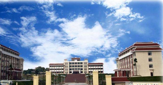 重庆市口腔专业最好的学校是哪个？