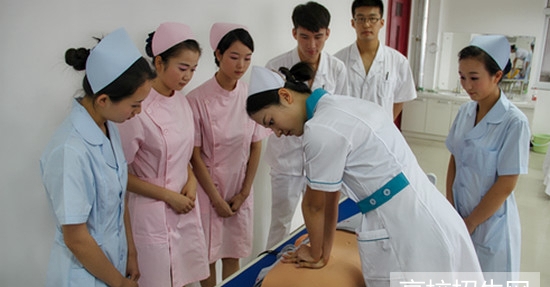 贵州省女生可以读护理专业大专学校吗