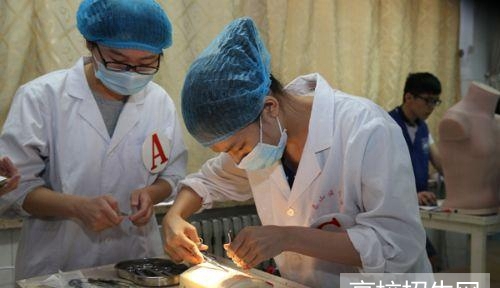 贵州省临床医学专业学校招生分数线及要求