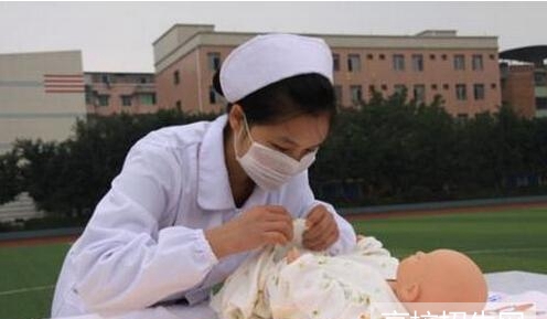 贵州省助产专业学费及收费标准