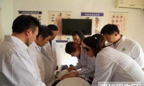 贵州省针灸推拿专业学校招生分数线及要求