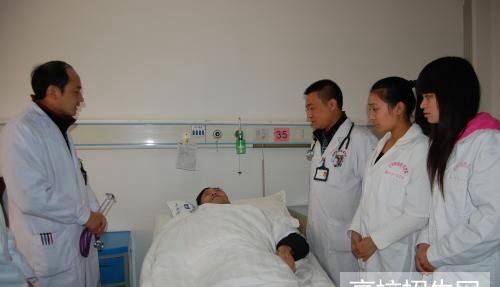 贵州省学临床医学专业选择哪个学校