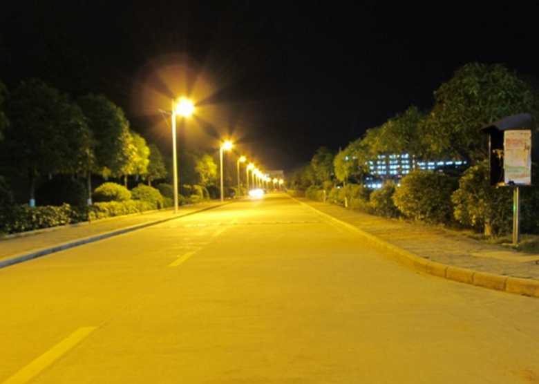 成都市商洛卫生学校招生老师QQ及电话