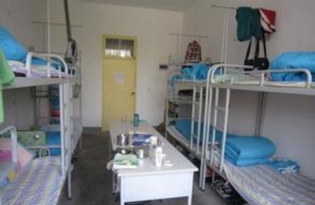 成都市商洛卫生学校宿舍条件及图片