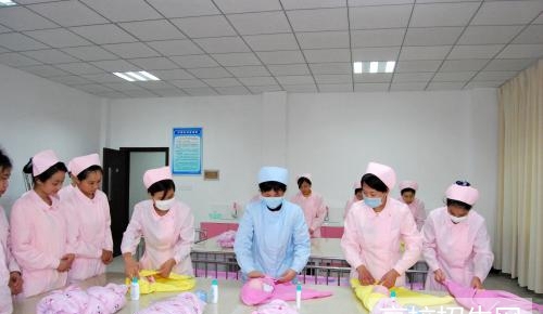 重庆市助产专业学校报名条件
