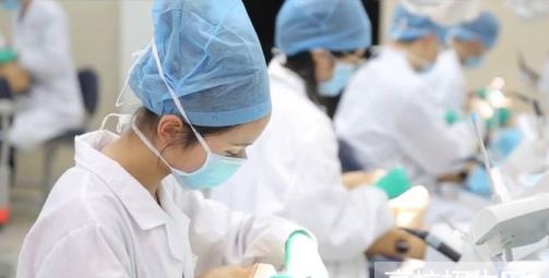 贵州省口腔专业学校报名条件