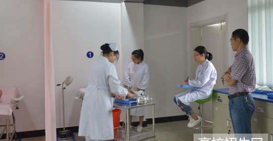 重庆市哪些学校有护理专业课程