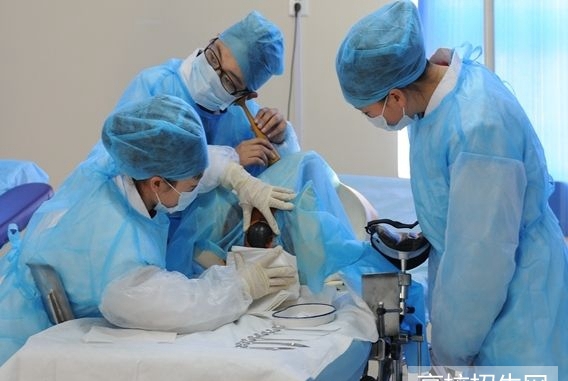 重庆市临床医学专业学校报名时间