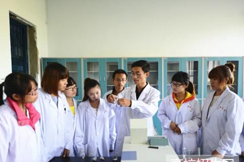 重庆市哪些大专学校的药剂专业好