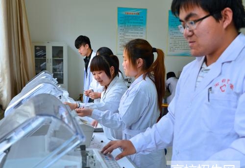 重庆市哪些大专学校的医学检验专业好