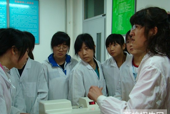 贵州省药剂专业学校报名时间