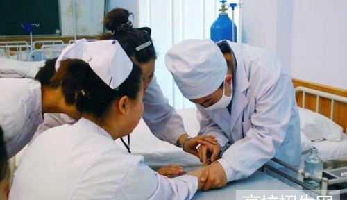 贵州省哪些大专学校有护理专业