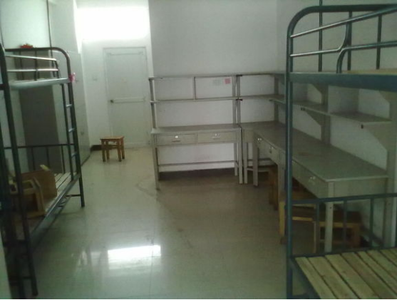 重庆市渝西卫生学校 宿舍