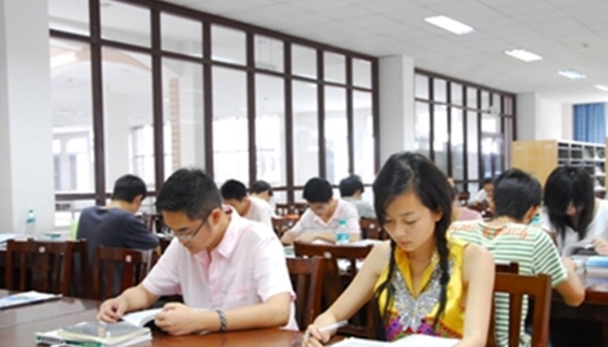 昆明理工大学医学院招生老师QQ及电话