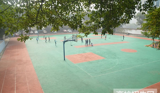 重庆卫生学校