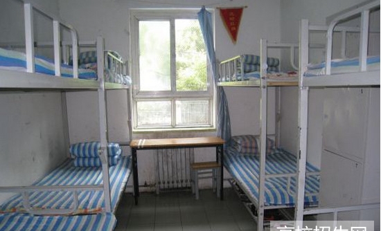 重庆市卫生学校宿舍