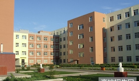  重庆市医药经贸学校