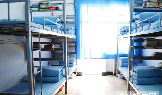 重庆市医药经贸学校宿舍