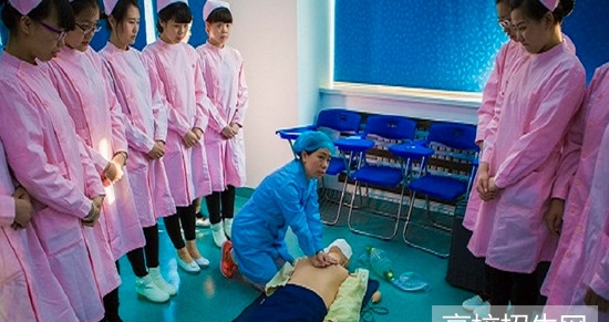 重庆市哪些高职院校有卫校专业