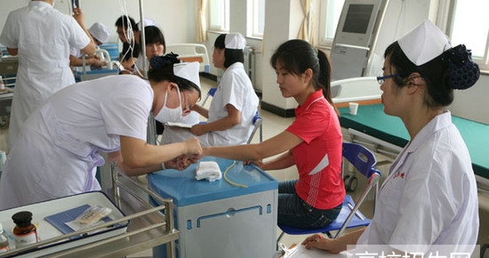 贵州省开设的大专卫校有哪些