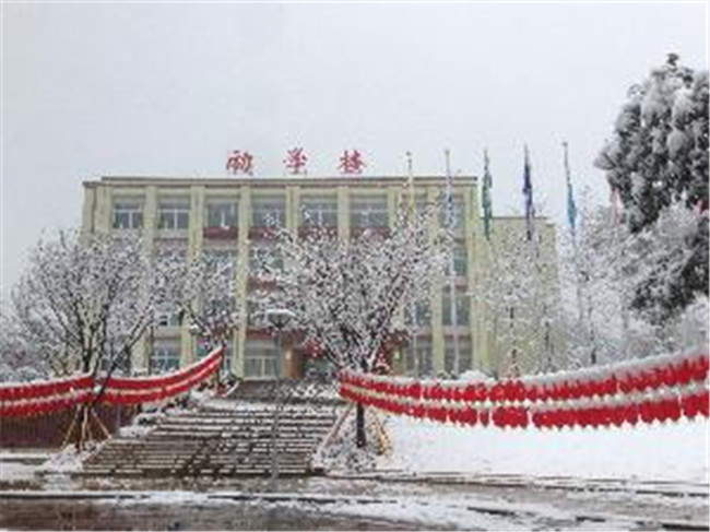 重庆市立信职业教育中心图片