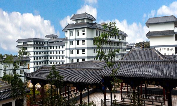 昆明卫生职业学院教学楼