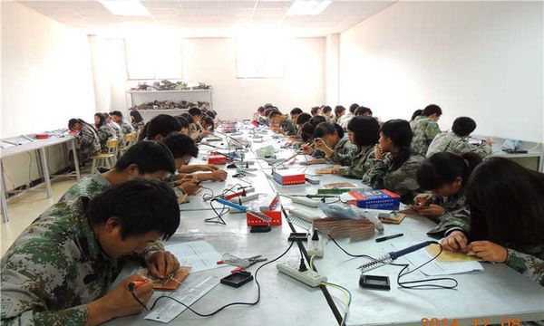 云南昆明工业学校实操