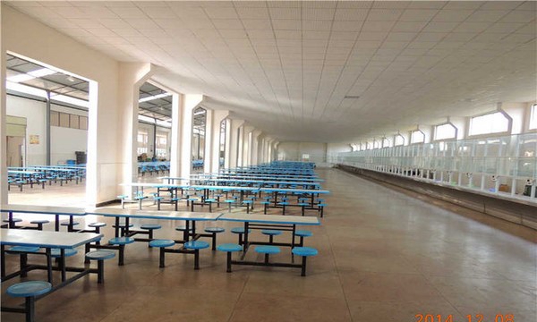 云南昆明工业学校食堂