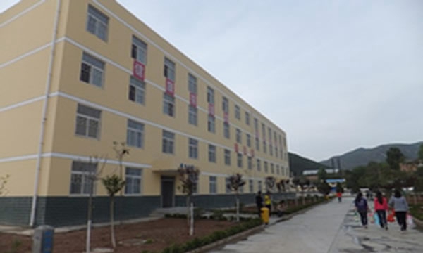 凤县职业教育中心教学楼2
