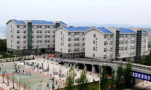 重庆工商学校C区学生公寓