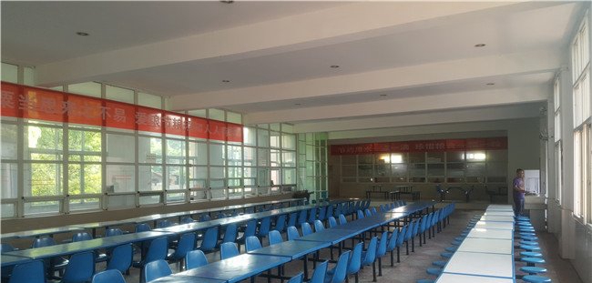 贵州省机械工业学校花溪校区学生食堂