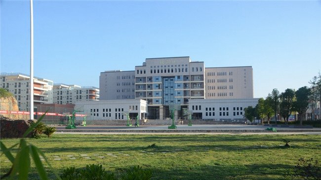 贵州省机械工业学校办公大楼2