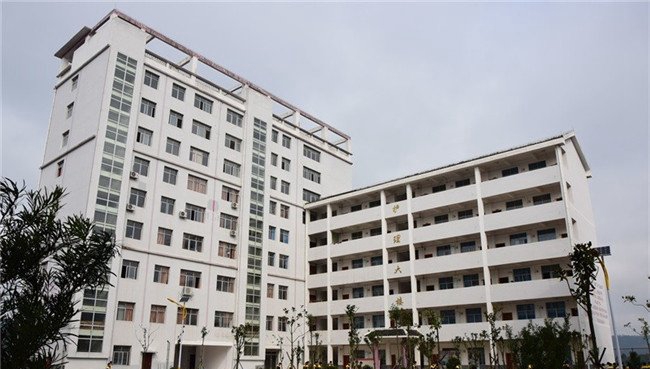 黎平县中等职业学校护理大楼和电梯综合楼