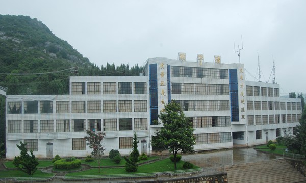 曲靖市师宗职业技术学校教学楼