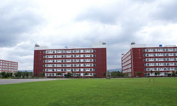 曲靖高级技工学校学生公寓