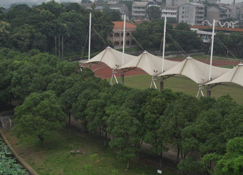 云南三鑫职业技术学院地址在哪里