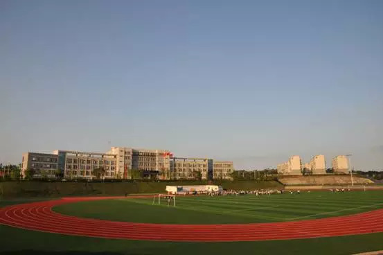 2020年南充技师学院招生简介