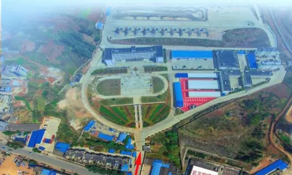 武定县职业高级中学校园鸟瞰