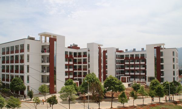 曲靖市宣威第一职业技术学校宿舍楼