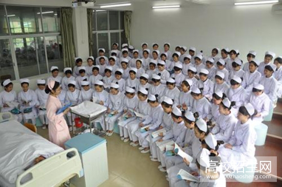 成都市卫校好不好?