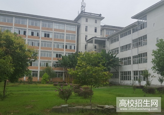 成都信息技术学校