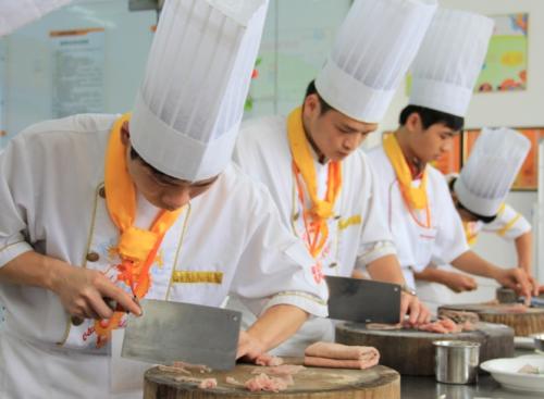 成都有什么好的厨师专业学校,成都职业学院
