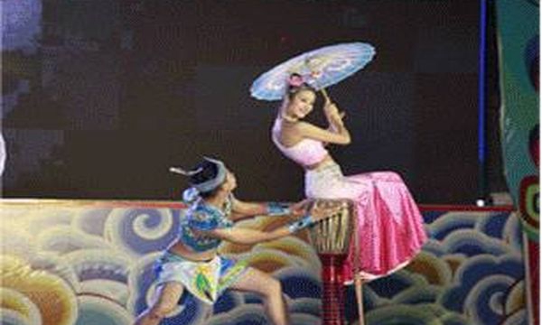 瑞丽国际珠宝翡翠学校文艺节目.fw