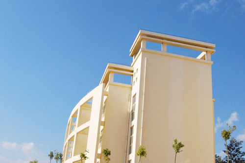 云南新兴职业学院好不好？