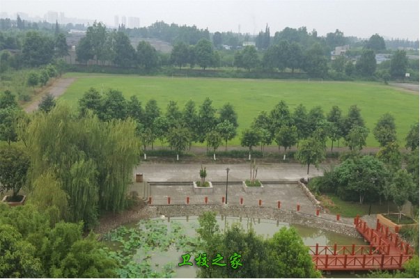 成都信息技术学校2018年录取分数线_助学政策